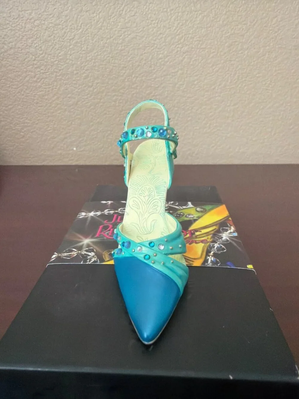 2006 Just the Right Shoe by Raine 